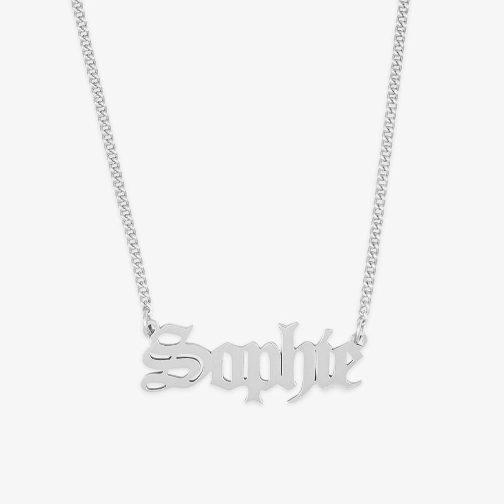 Gothic Elegance Personalized Name Necklace - Herzschmuck