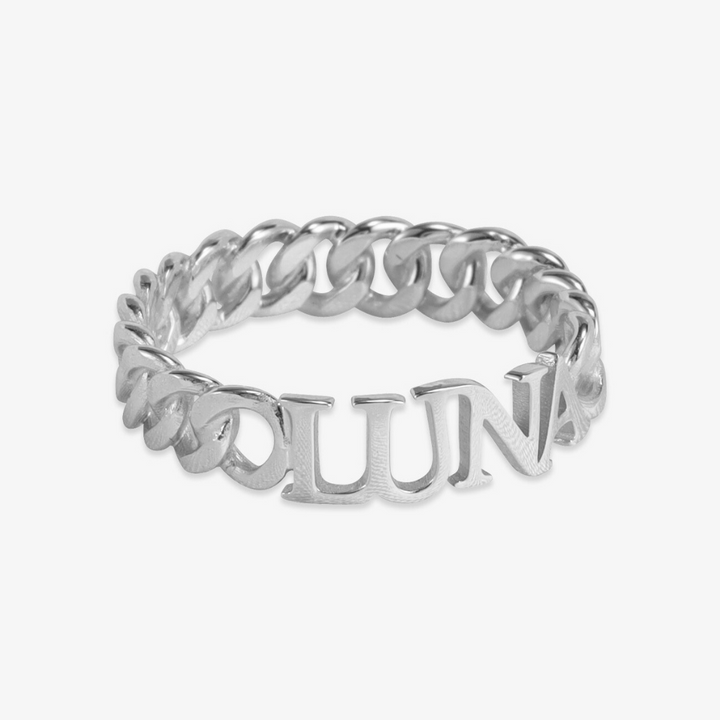 Personalized silver curb chain ring with custom name "Luna" in high-quality 925 sterling silver.