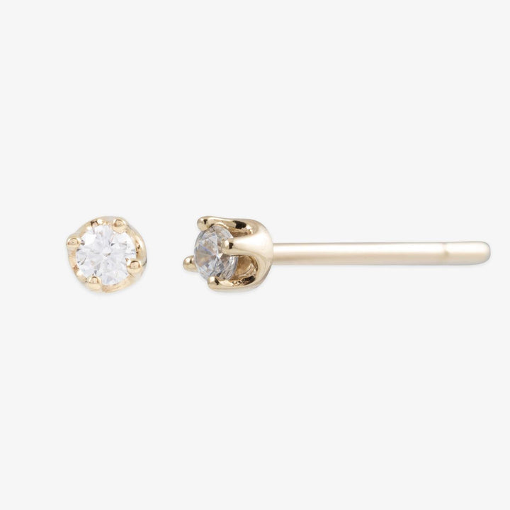 18K yellow gold diamond stud earrings 0.05ct each SI H-I quality displayed front and side view