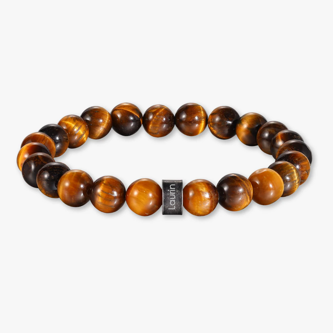 Beautiful light and dark brown beaded bracelet with personalized engraving, 16cm length, elegant design with custom touch