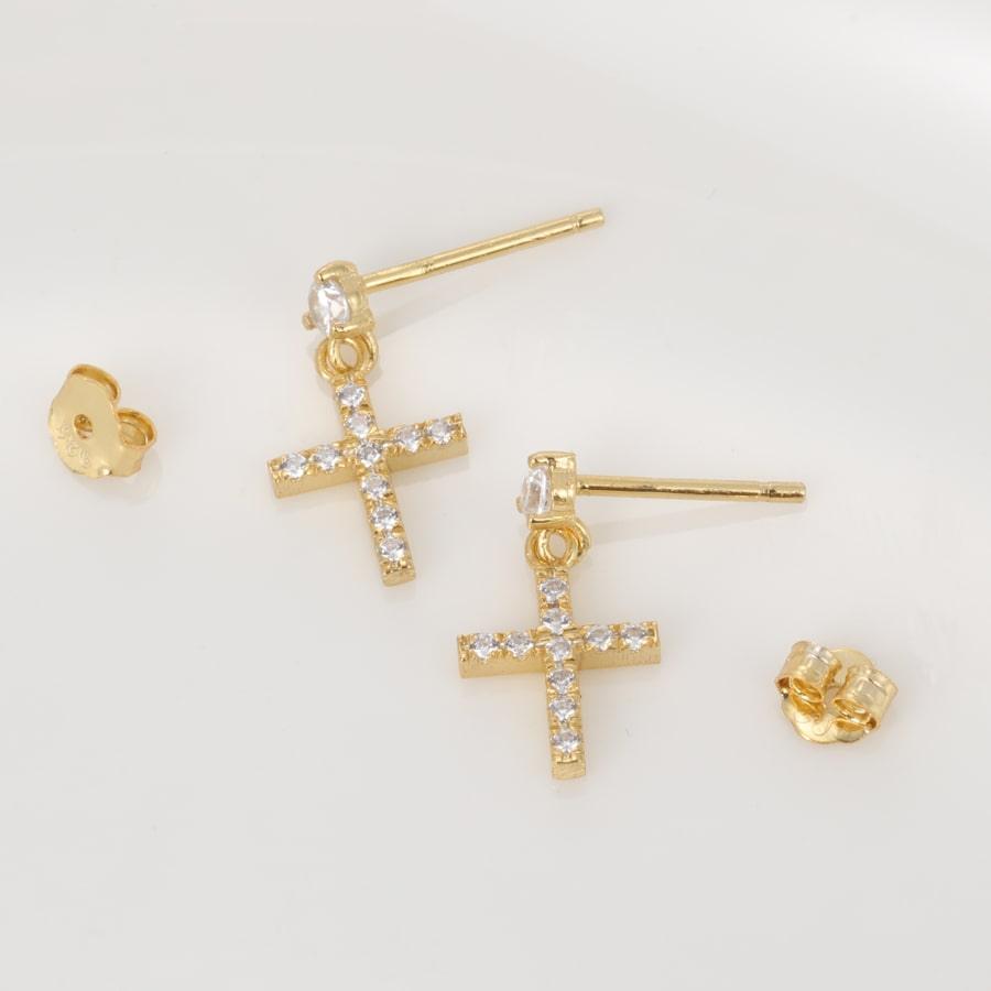 Elegant zirconia-encrusted cross earrings in 925 sterling silver, showcasing luxury, faith, and hope with cubic zirconia stones.