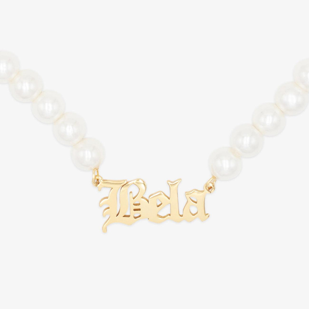 Gothic Pearl Personalized Name Necklace in Gold with Custom Name Pendant and Pearls