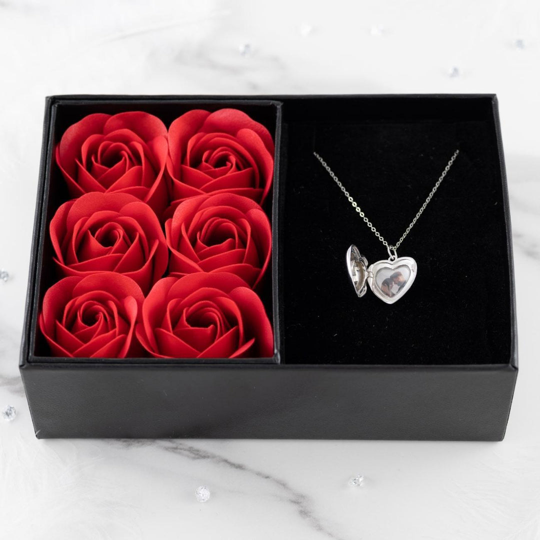 Personalized Heart Photo Locket Necklace in gift box with red roses, made of 925 Sterling Silver, silver color, 45CM chain length.